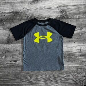 Boys Under Armour Short Sleeve Shirt